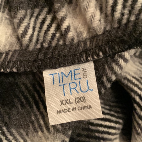 NWT Time and Tru XXL black & grey plaid faux wrap fringe heavy skirt - Picture 13 of 16